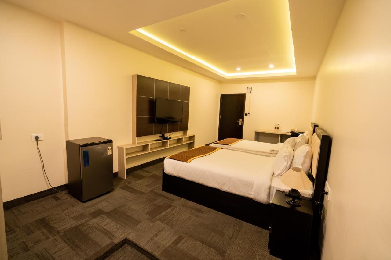 Royale Lalawi Hotel Āīzawl Εξωτερικό φωτογραφία